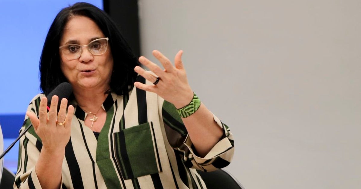 Damares Alves afirma na Câmara que mulher submissa no casamento é 'questão de fé'