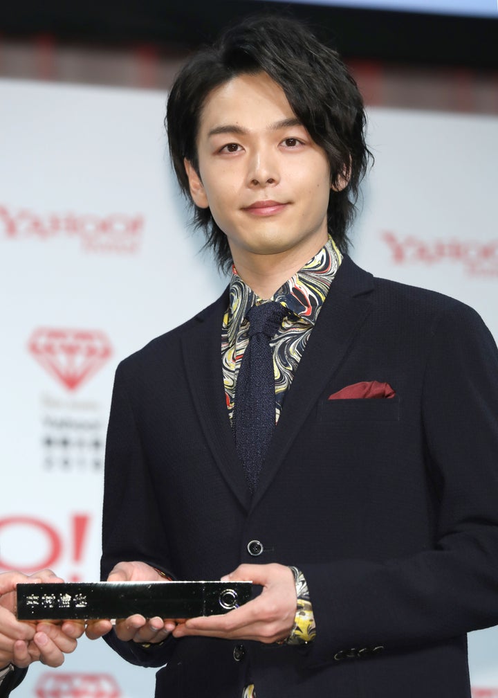 yahoo!検索大賞2018に出席する中村倫也さん=2018年12月05日