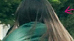 El calentón de primavera de Aitana y Miguel Bernardeau en la puerta de la casa de Ana