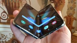 Prendre en main le smartphone pliable de Samsung demande vraiment de