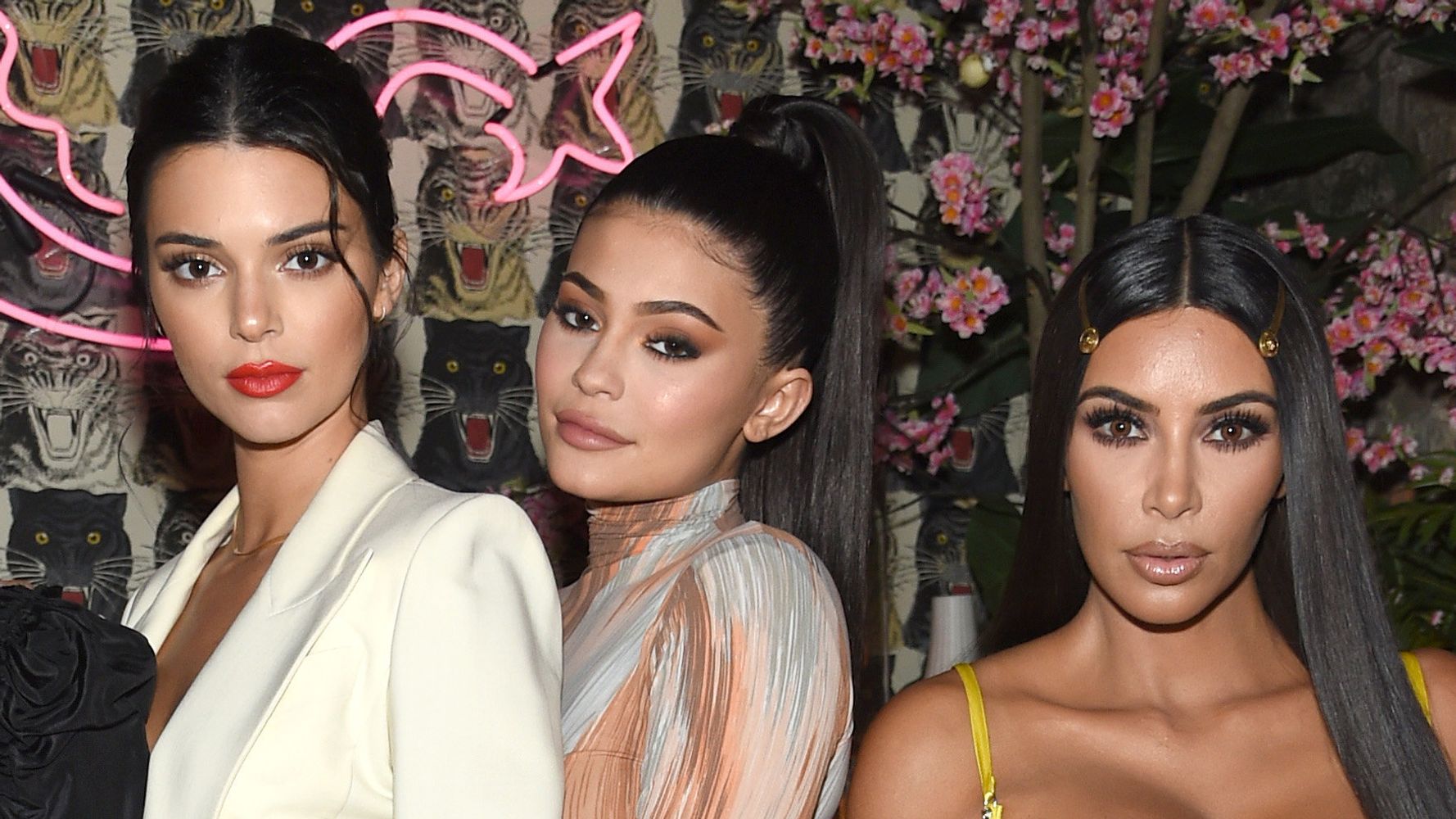 Kendall Jenner Felt Like She Didn T Fit In With Her Sisters For This One Reason Huffpost