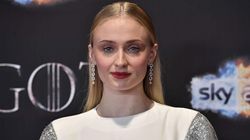 Sophie Turner de “Game of Thrones” révèle avoir souffert de