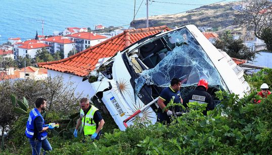 Au moins 29 touristes allemands tués dans un accident de bus à