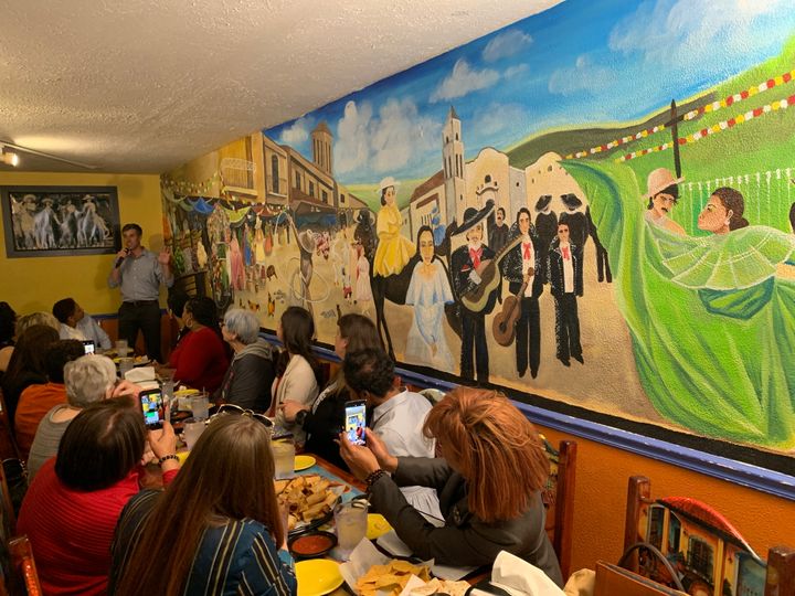 Beto O'Rourke speaks to Virginia Democrats at a Mexican restaurant in Dumfries, Virginia.