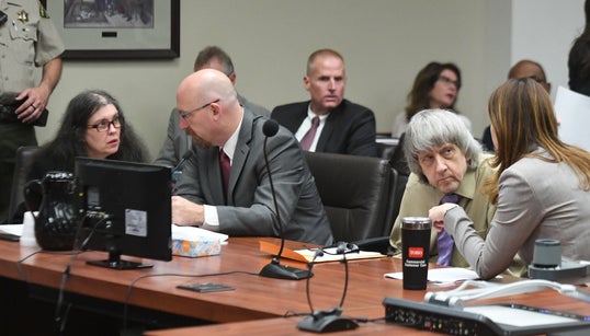 Les parents de la “Maison de l’Horreur” condamnés à perpétuité pour la torture de leurs