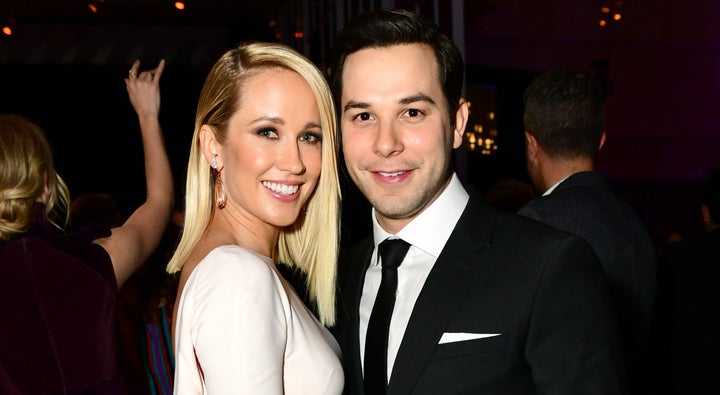 Pitch Perfect Co Stars Skylar Astin Anna Camp Break Up Huffpost Entertainment