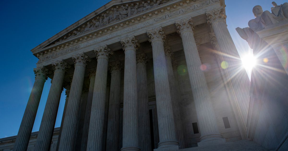 Scotus To Review Whether Federal Sex Discrimination Law Protects Lgbtq Workers Huffpost Latest 4143