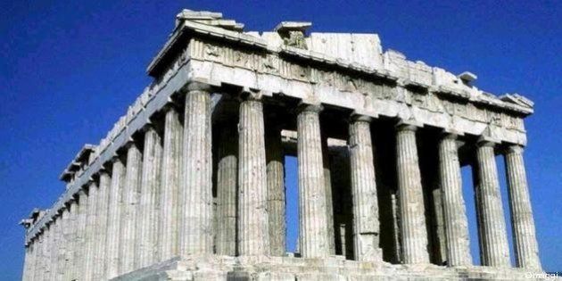 Crisi, la tv greca sospende le