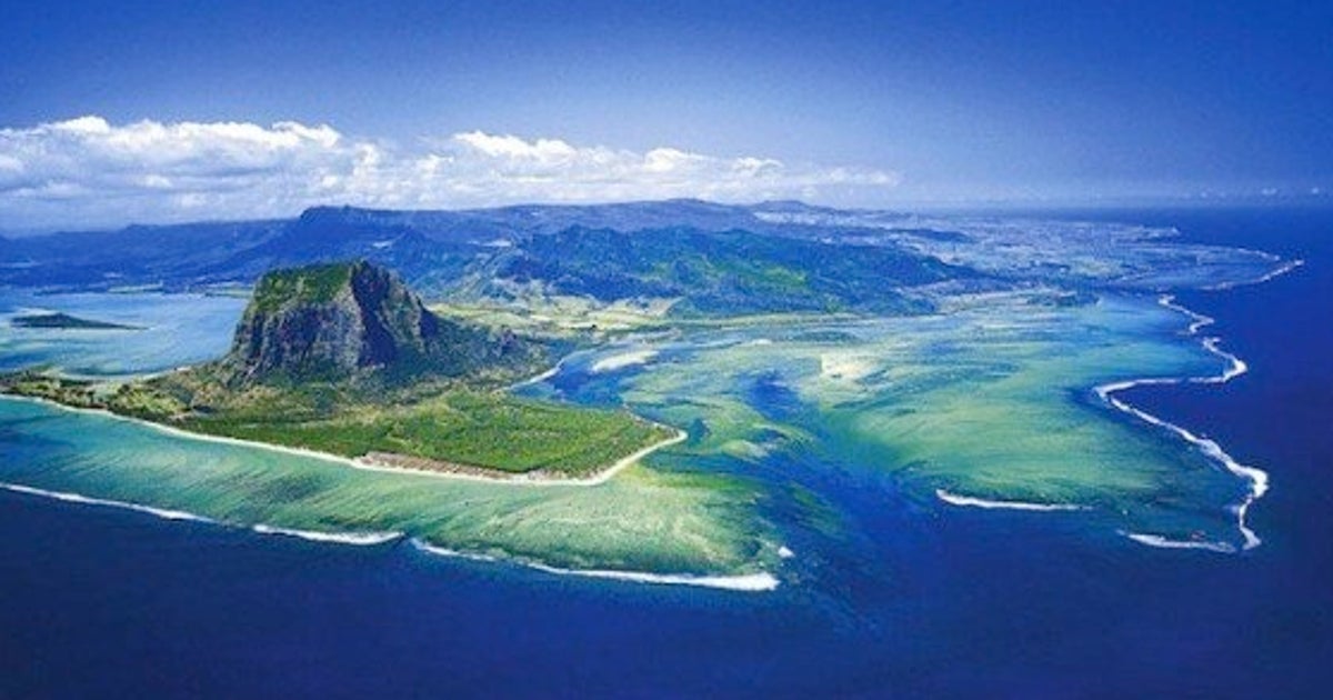Isola Di Mauritius C Una Cascata Sott acqua FOTO L HuffPost
