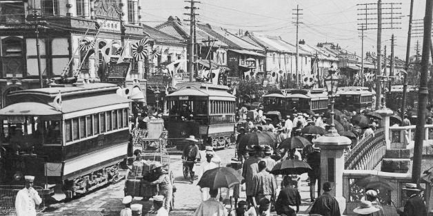 JAPAN - JANUARY 01: View Of A Lively Street In Tokyo, Japan Around 1900-1920. (Photo by Keystone-France/Gamma-Keystone via Getty Images)