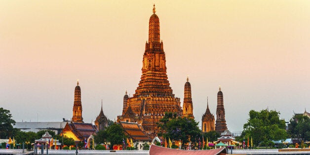 wat arun temple bangkok thailand