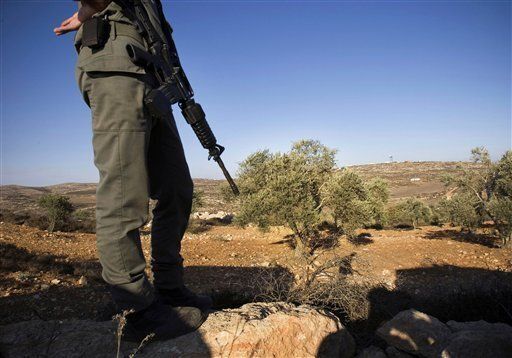 Israeli Soldier Reportedly Strikes Journalist With Rifle, IDF ...