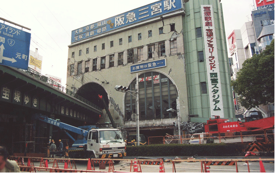 Terremoto Kobe Giappone 1995, le immagini prima e dopo la ricostruzione