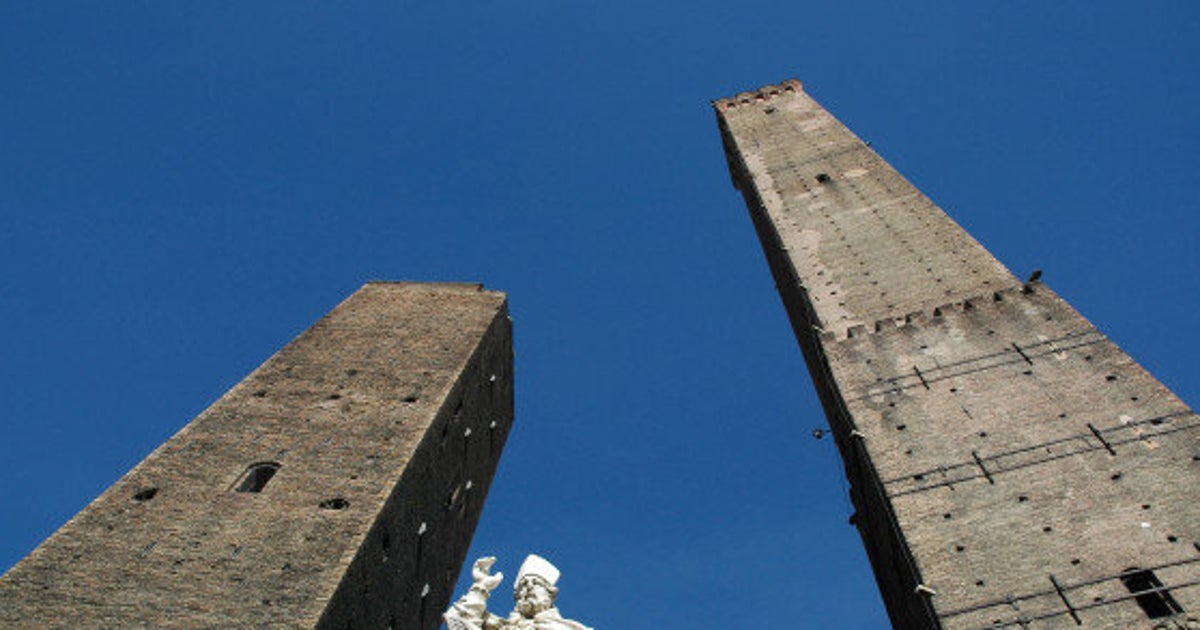 Perchè La Torre Degli Asinelli è Storta