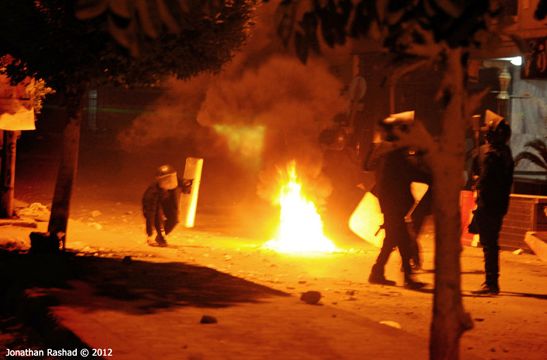 Cairo Protesters Attack Muslim Brotherhood Headquarters