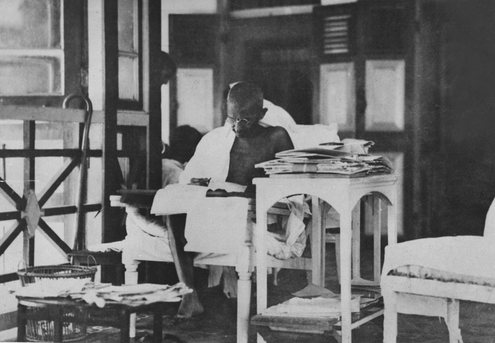 10 Iconic Photos That Show Why Gandhi Was Called The Great Soul Huffpost