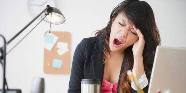 Sonno Un Sondaggio Inglese Rivela L Orario In Cui Si Svegliano Davvero I Dipendenti Non Prima Delle 9 40 Del Mattino Foto L Huffpost