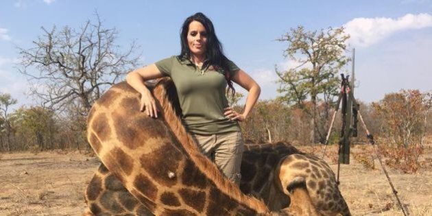 Sabrina Corgatelli, la killer di giraffe. Dopo il dentista che ha ucciso il leone Cecil, l'italo-americana...