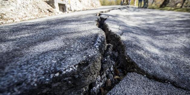 Terremoto, Forte Scossa Avvertita Nelle Marche E In Umbria: Magnitudo 4 ...