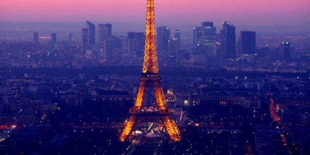 Dormire Nella Tour Eiffel Si Puo Homeaway Regala Una Notte Da Sogno A Quattro Fortunati Vincitori L Huffpost