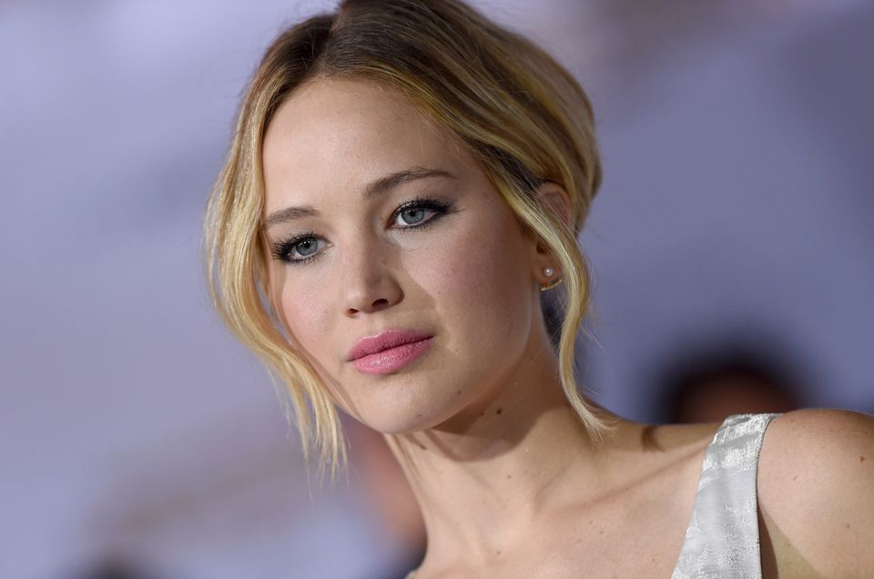 Female Celebrities' Nude Photos Were Stolen And Leaked Online
