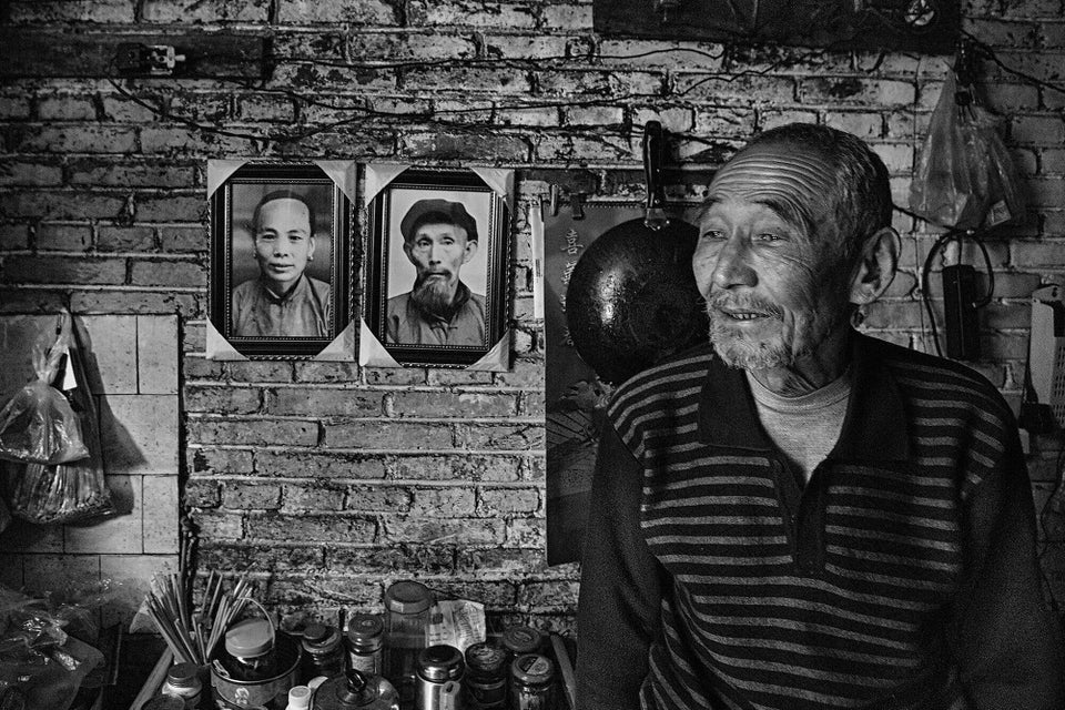 These Moving Photos Show The Forgotten Faces Of Modern China | HuffPost ...