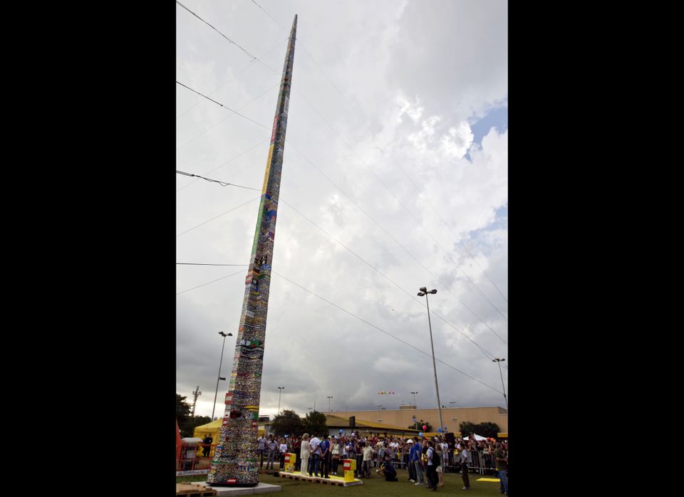 World's Largest Lego Tower Erected In Brazil (PHOTOS) | HuffPost The World