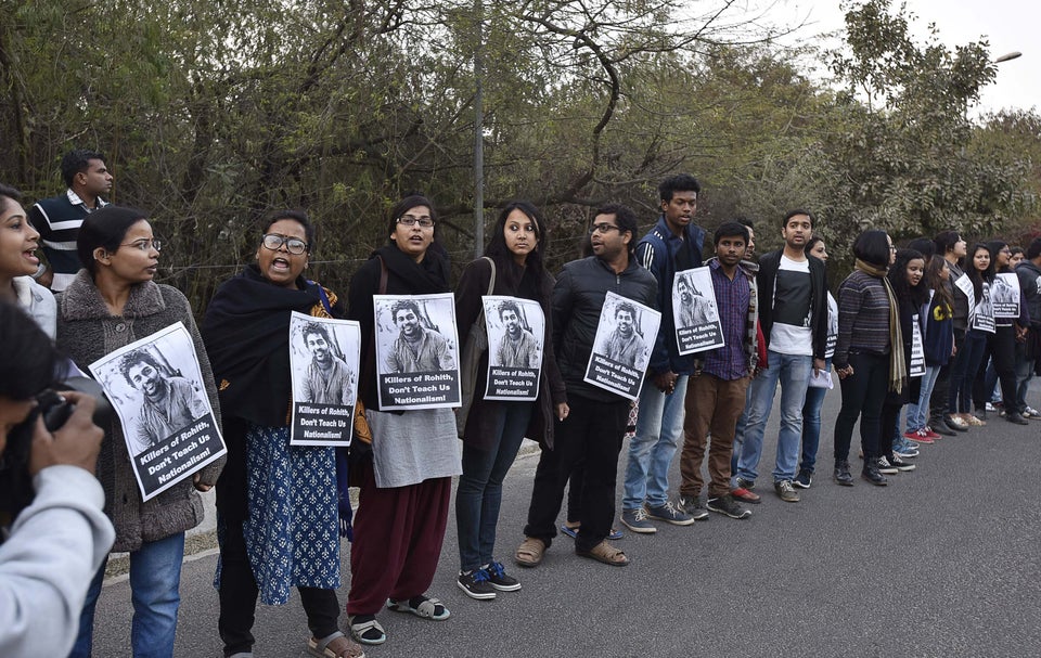 JNU Teachers, Students Protest Against Random Arrests, Demand Release Of JNUSU President