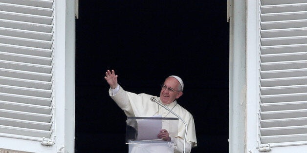 Pope Francis waves as he leads the Angelus prayer in Saint Peter's square at the Vatican May 8, 2016. REUTERS/Stefano Rellandini