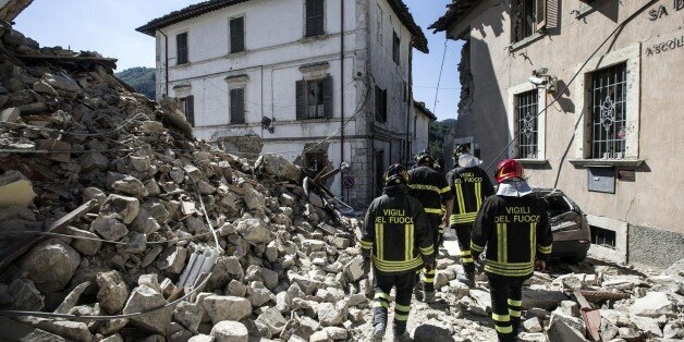 Terremoto, Nuova Forte Scossa, Ancora Crolli Ad Amatrice. Quasi Mille ...