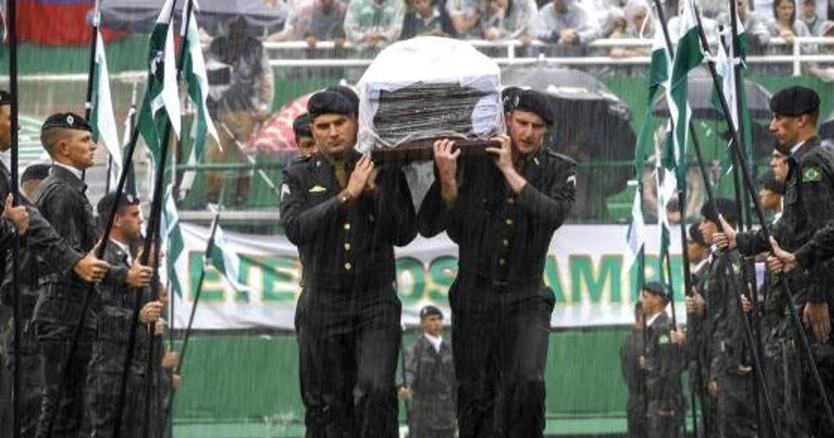Chapecoense, migliaia allo stadio per i funerali della ...