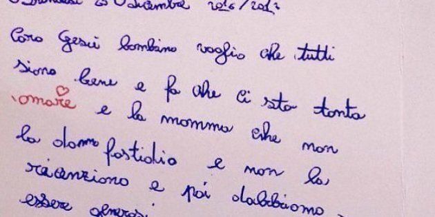 Immagini Letterine Di Natale.Sofia 8 Anni Nella Sua Letterina Di Natale Si Rivolge A Gesu Bambino Chiede Solo Che La Mamma Non Sia Licenziata L Huffpost