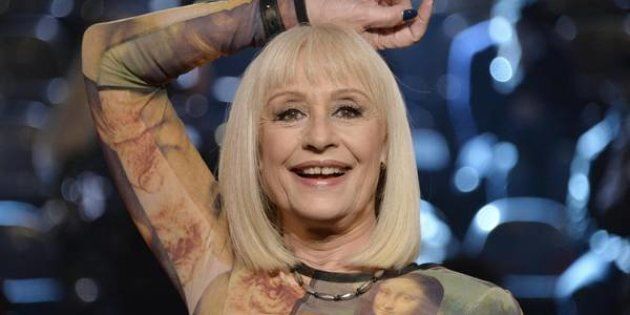 Raffaella Carrà: "Io, cresciuta con due donne. Mio padre ...