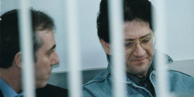 Uno Bianca, Fabio Savi e Roberto Savi insieme nel carcere di Bollate. L'ira dei parenti delle