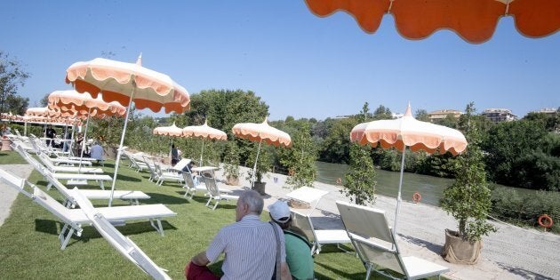 Il Debutto Triste Di Tiberis La Spiaggia De Noantri L