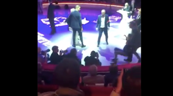 Évacuation musclée de militantes féministes d’une conférence de “Valeurs