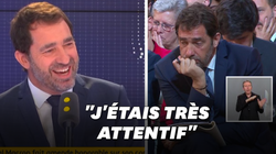“J’étais très attentif”: Castaner réagit à sa photo pendant la conférence de presse de