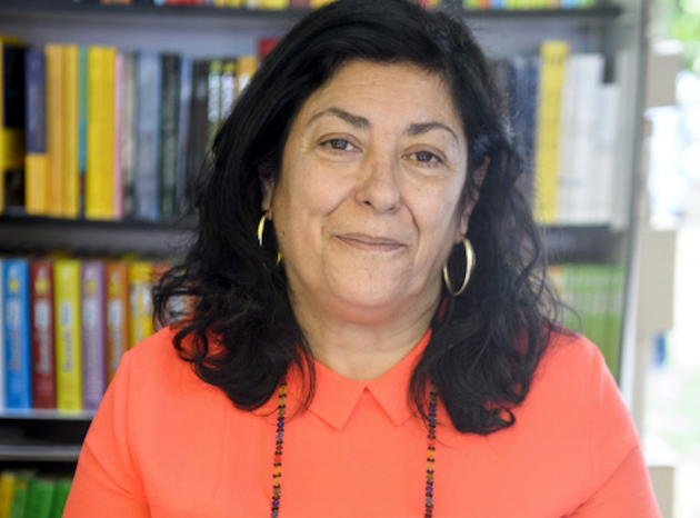 El ruego de Almudena Grandes para que (por favor) vayas a votar que pone la piel de