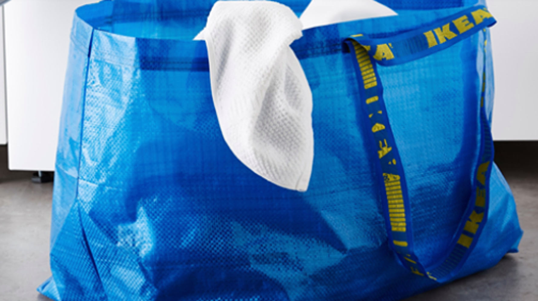 This Brides Ikea Shopping Bag Hack Can Help You Pee In A Wedding Dress 8941