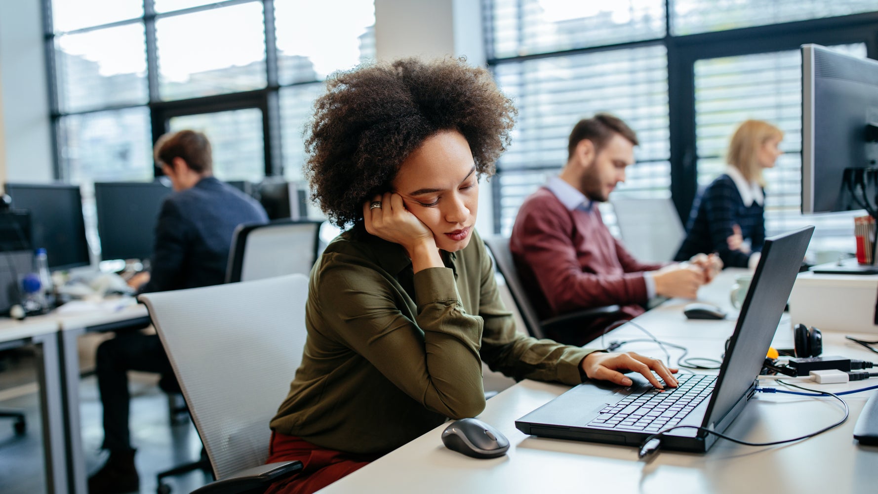 This Is What Happens To Your Brain When You Work On Less Than 6 Hours ...