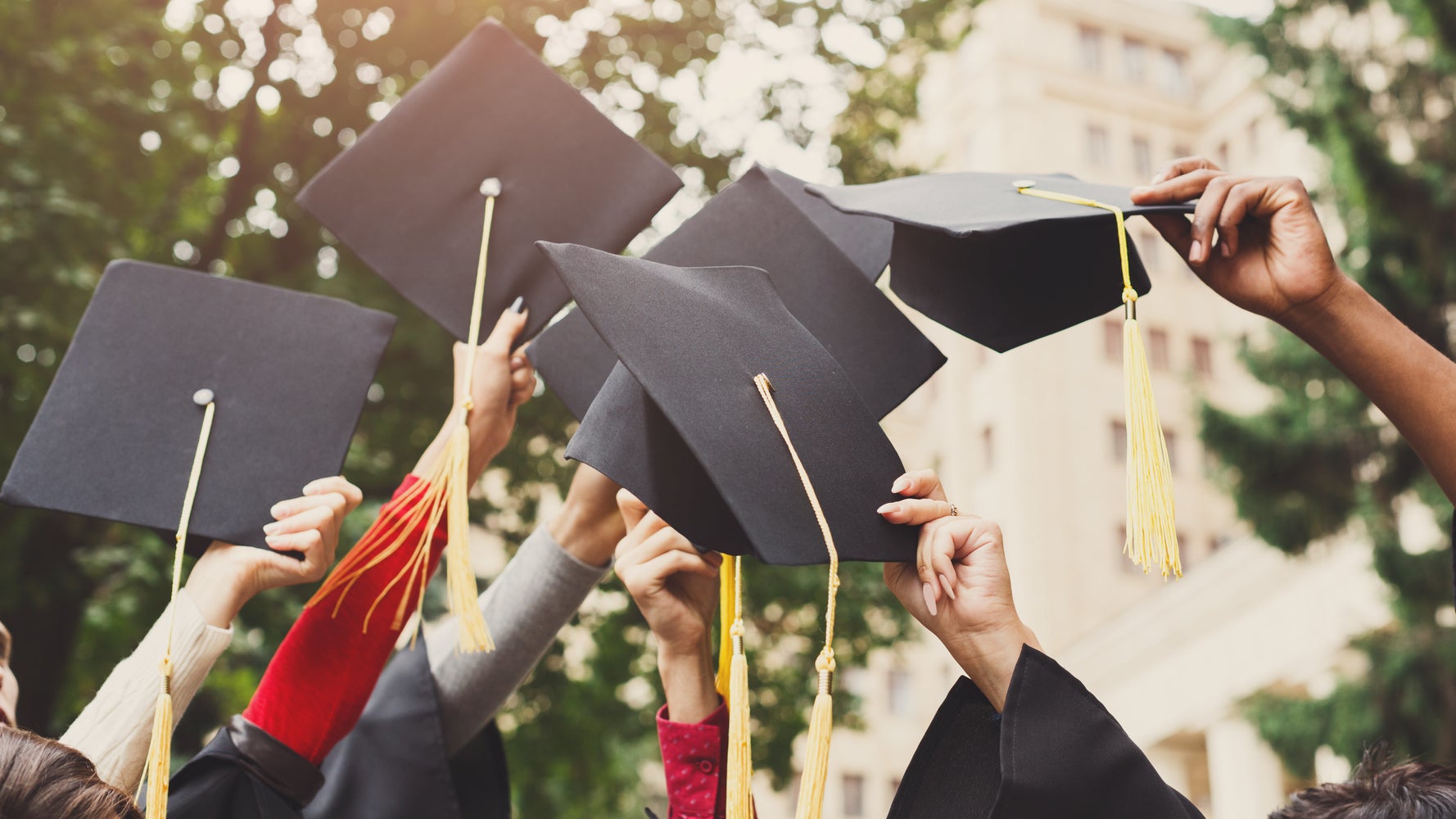 15 Graduation Gift Ideas New Grads Will Actually Use | HuffPost Life