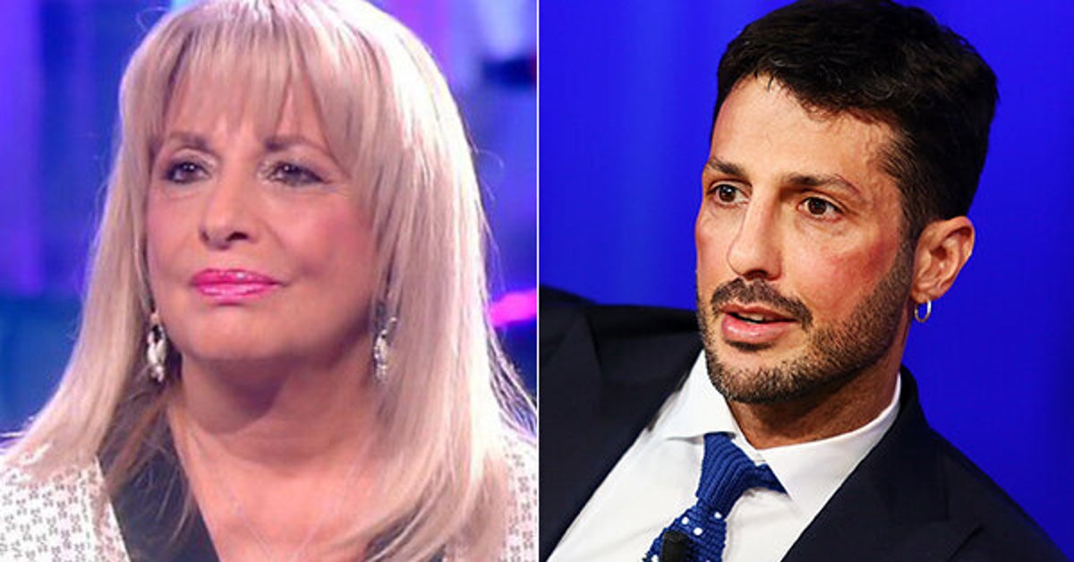 La mamma di Corona &quot;Mio figlio Fabrizio deve farsi curare. Fino a 20