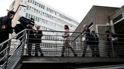 Les 32 gardes à vue