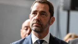 “Je n’aurais pas dû employer le terme attaque”, reconnaît Castaner sur la