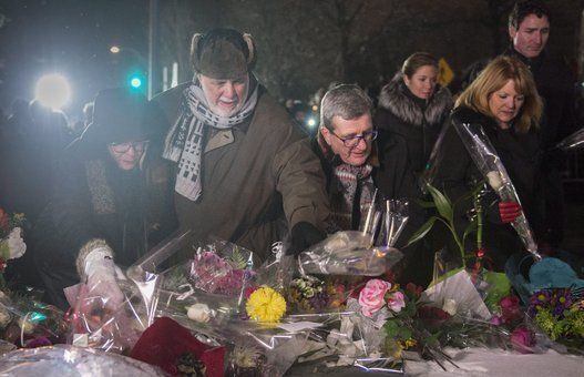 Vigile à Québec à la mémoire des victimes de l'attentat