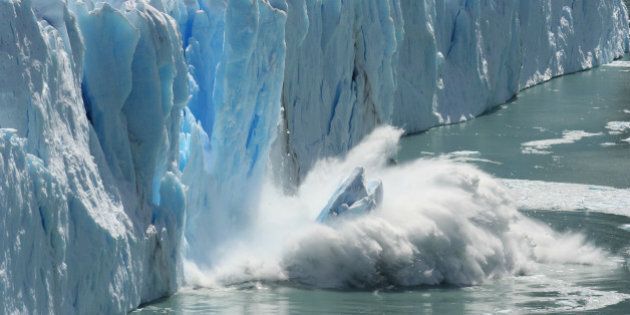 Melting glaciers are a clear sign of climat change and global warming.