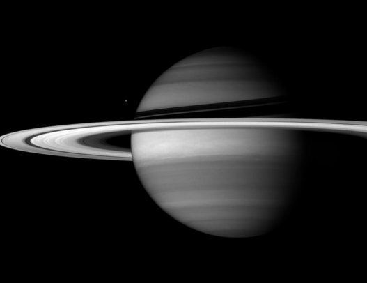 De nouvelles images de Saturne