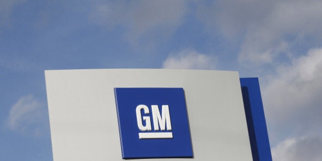 The GM logo is seen in Warren, Michigan, U.S. on October 26, 2015. REUTERS/Rebecca Cook/File Photo