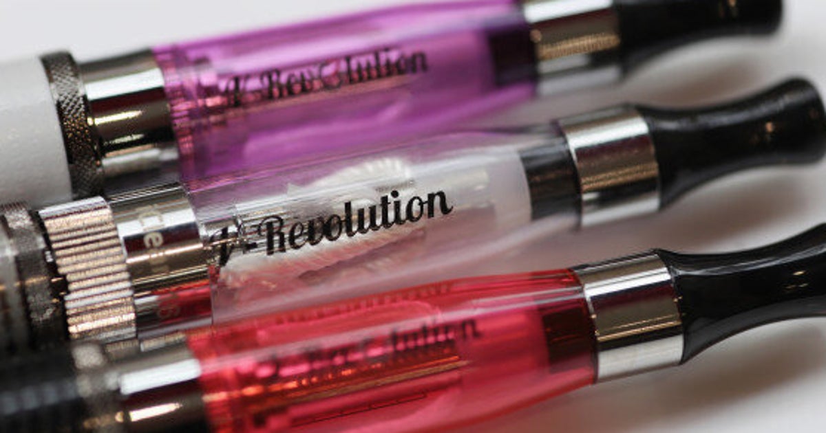 Sa cigarette lectronique lui explose au visage et lui inflige de srieuses brlures | HuffPost Nouvelles Sa cigarette lectronique lui explose au visage et lui inflige de srieuses brlures | HuffPost Nouvelles