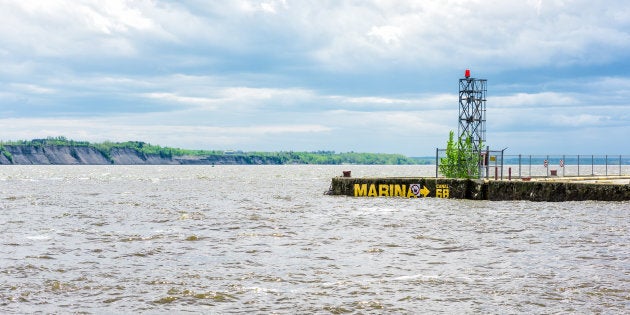 La Loi de 2001 sur la marine marchande du Canada (LMMC 2001), administrée par Transports Canada, est la principale loi fédérale régissant la sécurité du transport maritime et la protection de l'environnement marin.